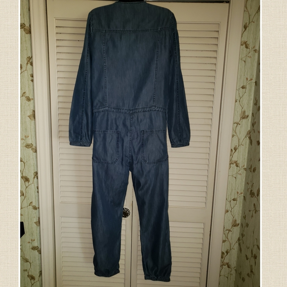 Jumpsuit - Picture 5 of 6